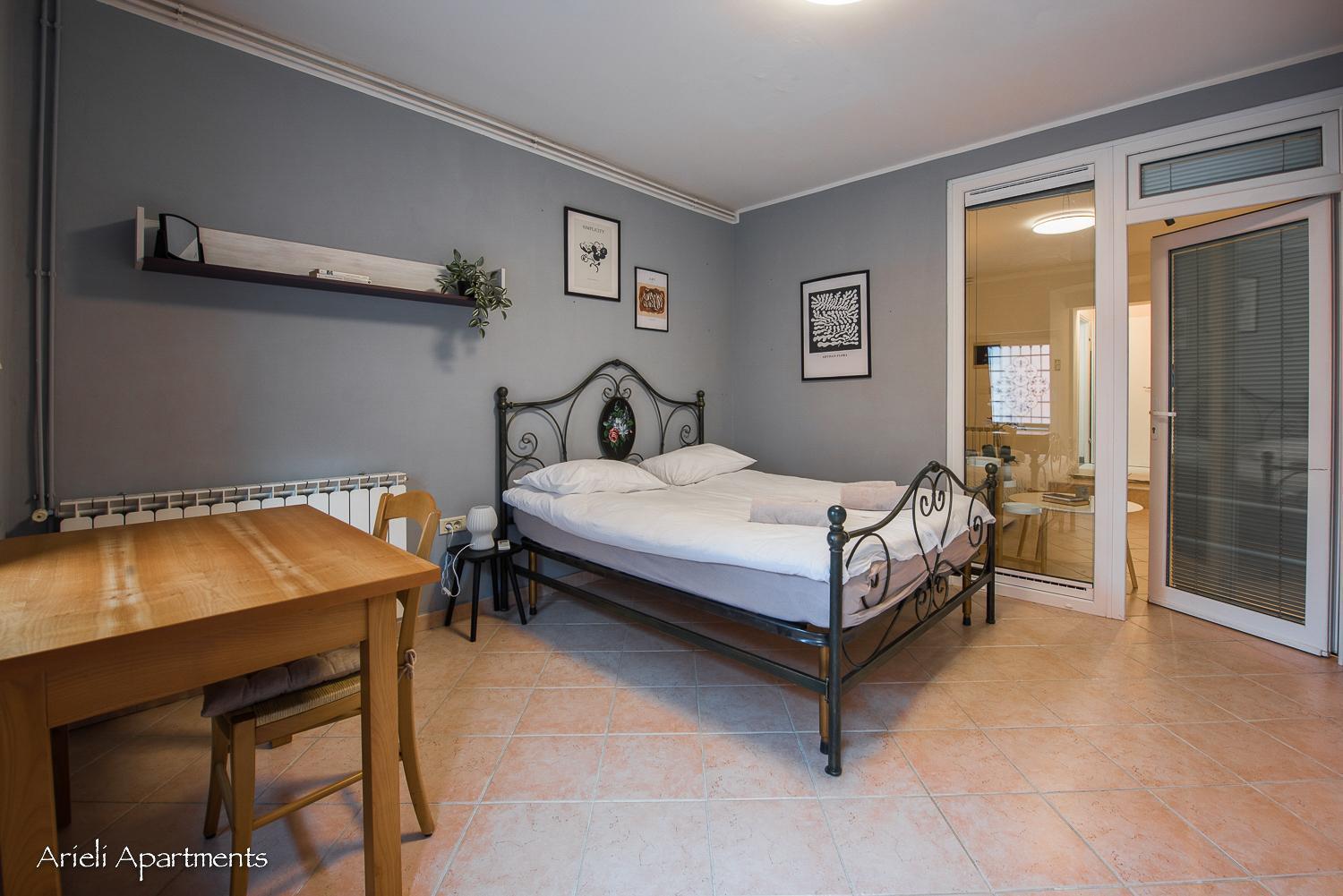 Arieli Apartment *